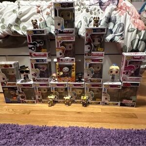 Funko Harley Quinn Exclusive Pop! Vinyl DC Comics Hot Topic figure  lot